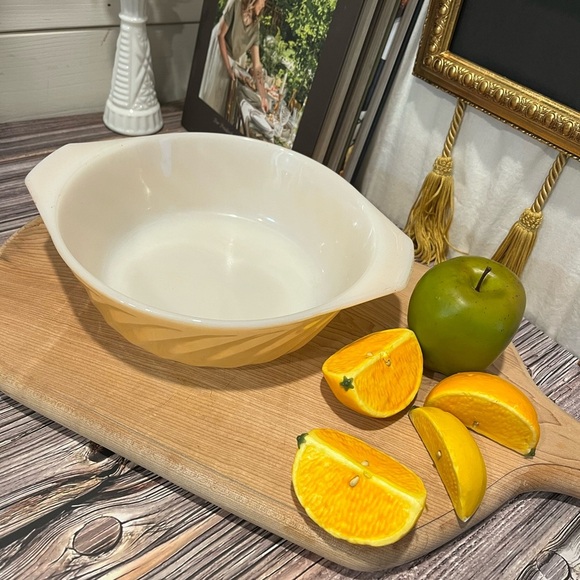 FIRE-KING ANCHOR HOCKING Swirl Mixing Bowl - Orange White - Vintage - Picture 3 of 7